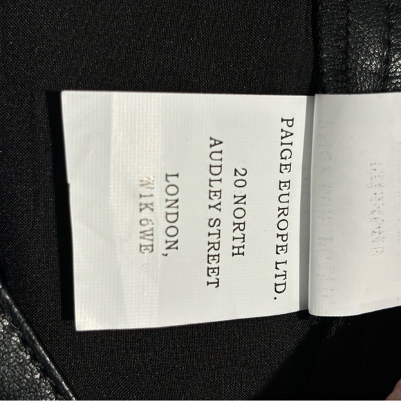 PAIGE Sz 6 Faux Leather Pants Pleated Front Zipper Elastic Hem Pockets Vegan - Picture 13 of 14